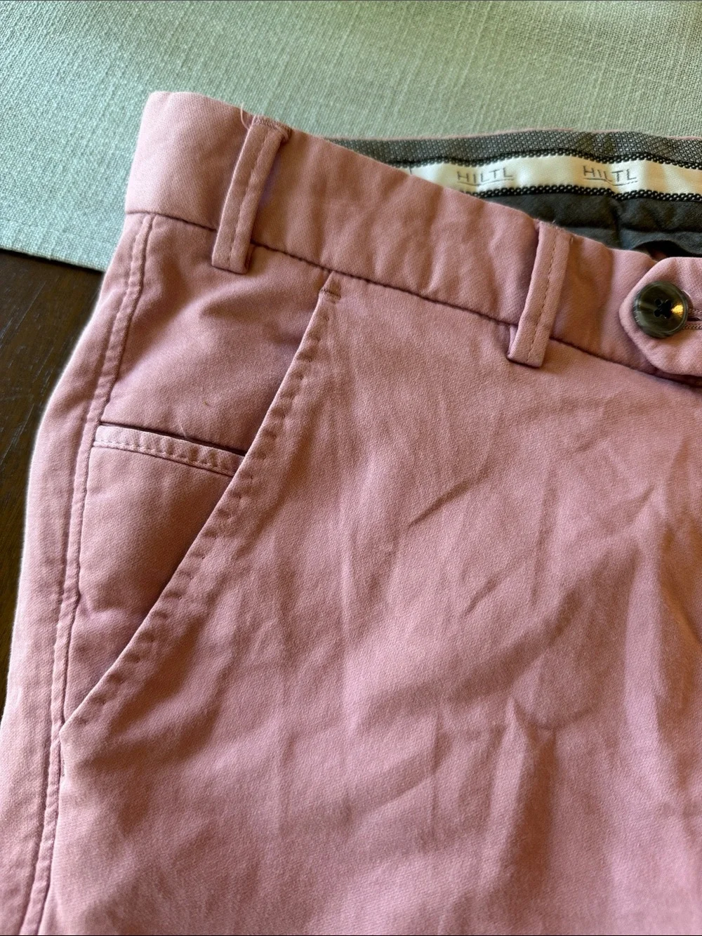 Hiltl men’s pink pants, waist size on tag 46.